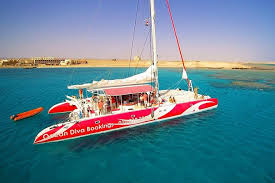 Katamaran-Ausflug mit der Ocean Diva ab El Gouna