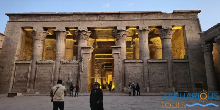 Privater Tagesausflug von Hurghada nach Luxor mit Deutschsprachigen Reiseführer Group Size 1 – 20